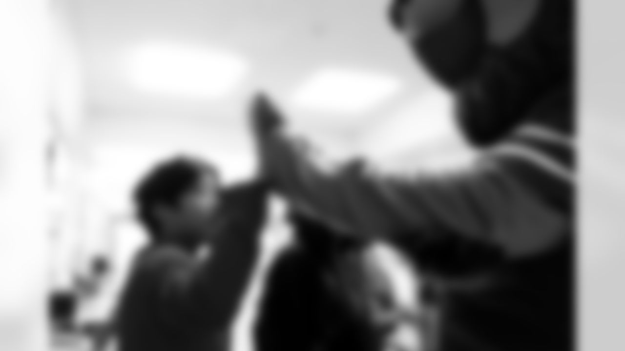 Free Mobile Food Markets, November 01, 2025 at #94 West Hertel Academy.