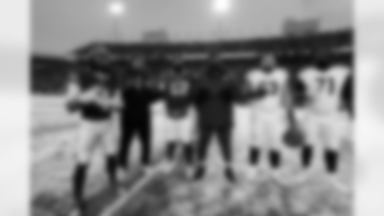 Buffalo Bills vs Cincinnati Bengals, Regular Season, December 07, 2025 at Highmark Stadium.