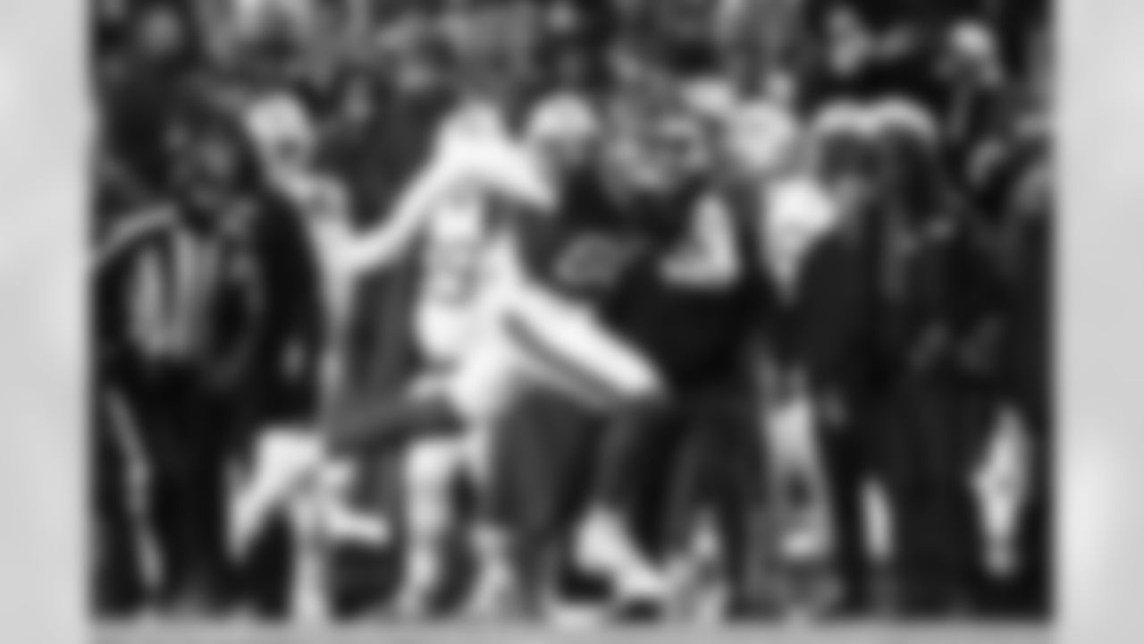 Buffalo Bills vs New York Jets, Regular Season, January 04, 2026 at Highmark Stadium.