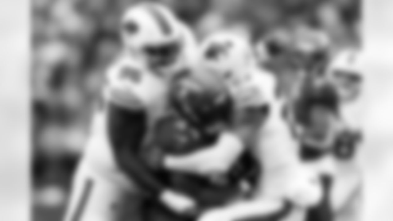 Buffalo Bills vs Tampa Bay Buccaneers, Regular Season, November 16, 2025 at Highmark Stadium.