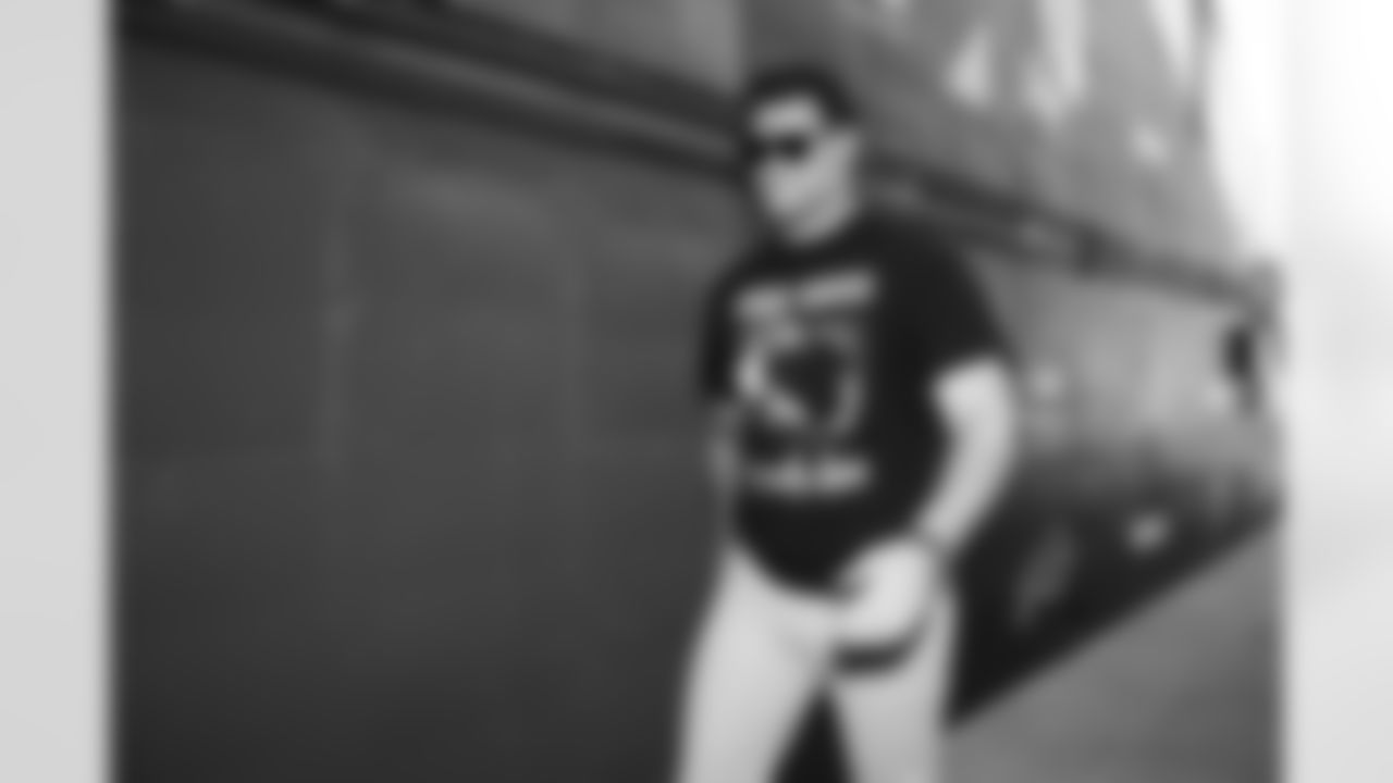 Spencer Brown (79). Buffalo Bills vs New England Patriots, Regular Season, October 05, 2025 at Highmark Stadium.