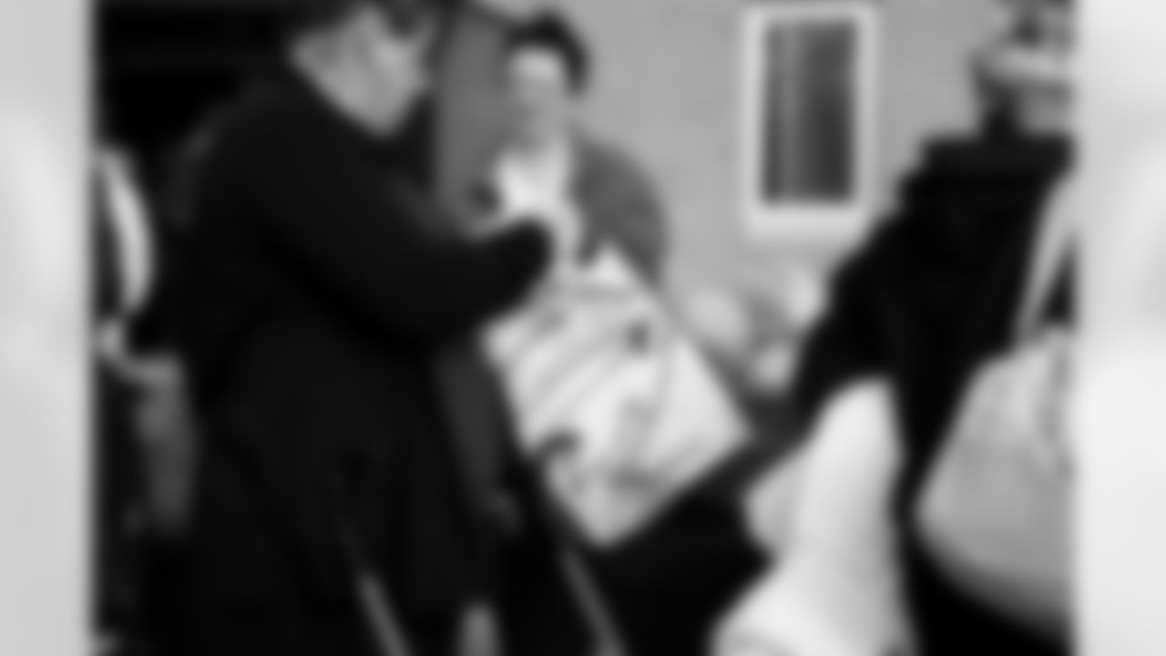 Free Mobile Food Markets, November 01, 2025 at #94 West Hertel Academy.