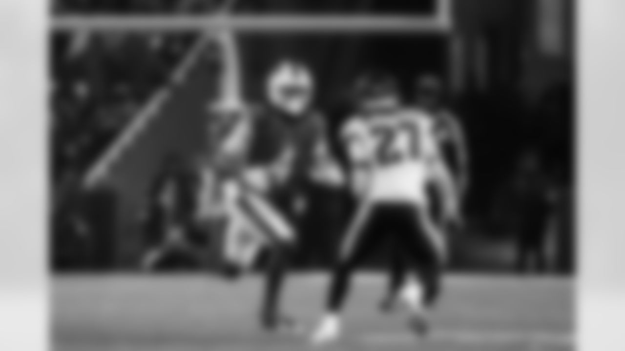 Buffalo Bills vs Philadelphia Eagles, Regular Season, December 28, 2025 at Highmark Stadium.