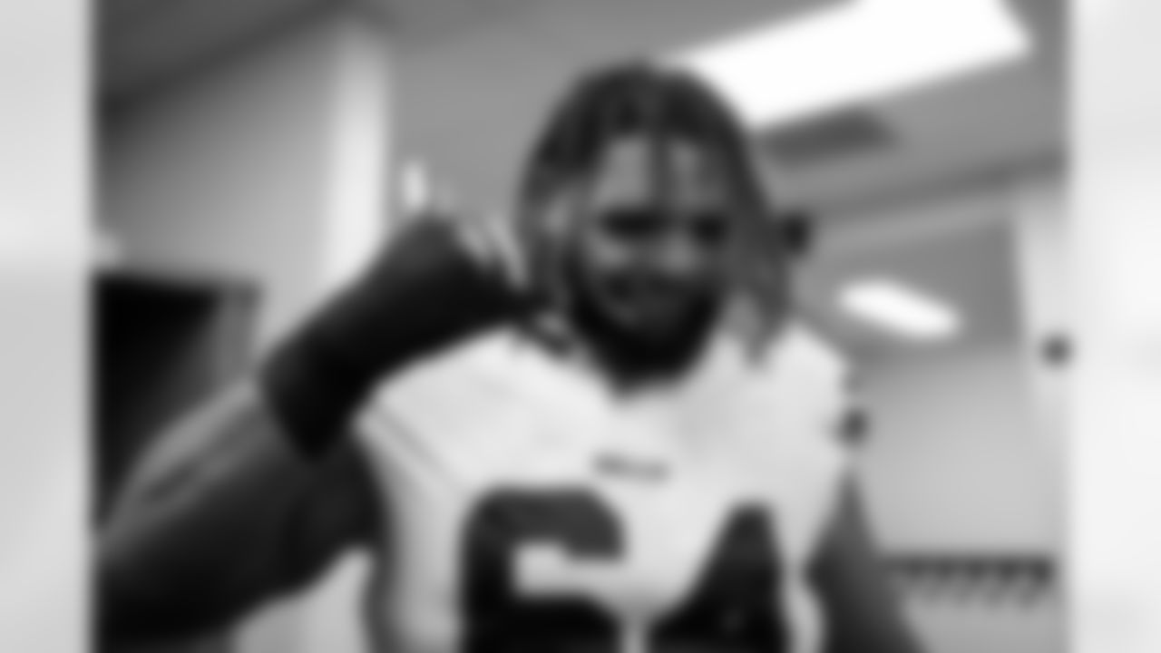 Pittsburgh Steelers vs Buffalo Bills, Regular Season, November 28, 2025 at Acrisure Stadium.