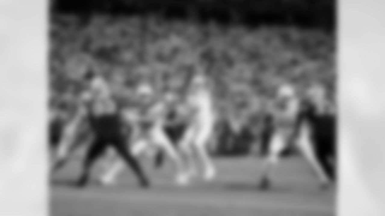 Buffalo Bills vs New England Patriots, Regular Season, October 05, 2025 at Highmark Stadium.