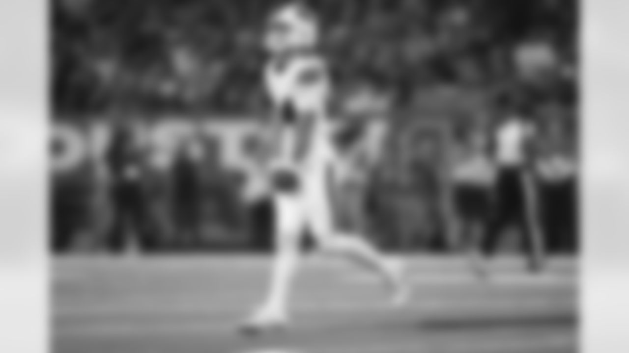 Houston Texans vs Buffalo Bills, Regular Season, November 20, 2025 at NRG Stadium.