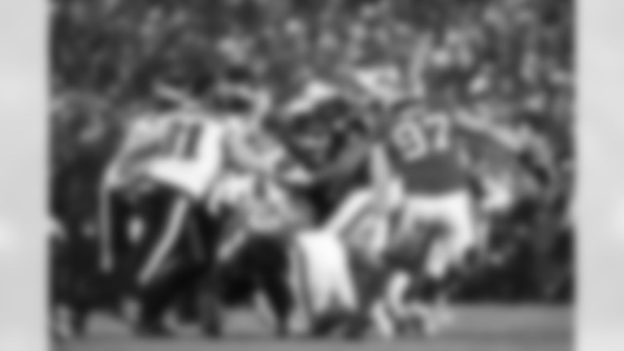 Buffalo Bills vs Philadelphia Eagles, Regular Season, December 28, 2025 at Highmark Stadium.