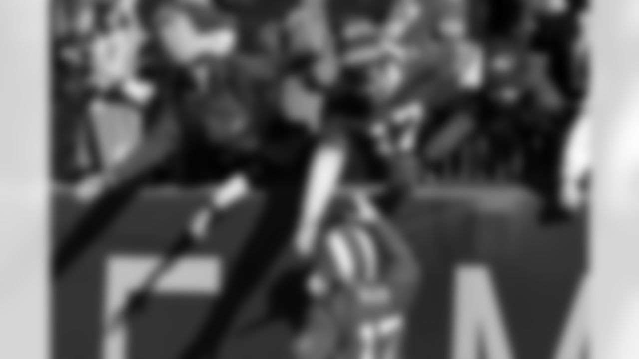 Buffalo Bills vs Denver Broncos, Divisional Game, January 17, 2026 at Empower Field at Mile High.