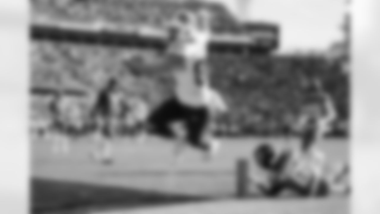 Buffalo Bills vs Jacksonville Jaguars, Wild Card Weekend, January 11, 2026 at EverBank Stadium.