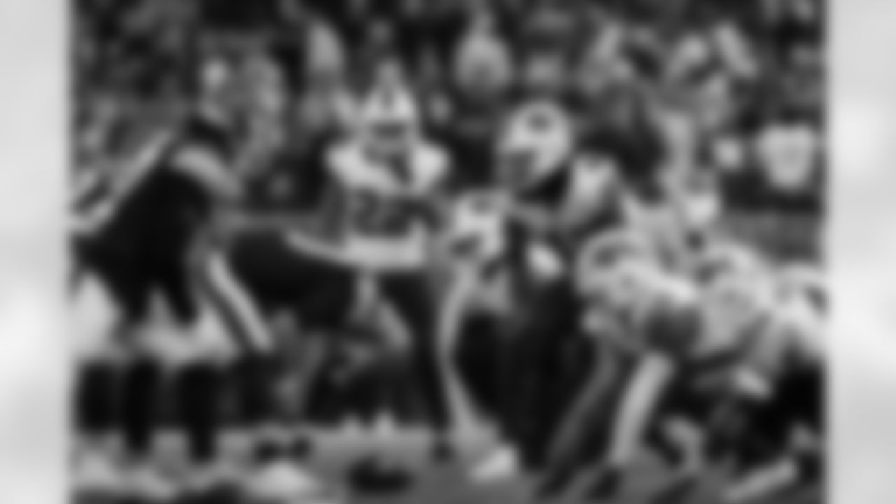 Cleveland Browns vs Buffalo Bills, Regular Season, December 21, 2025 at Huntington Bank Field.