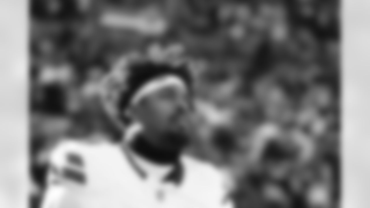 Cleveland Browns vs Buffalo Bills, Regular Season, December 21, 2025 at Huntington Bank Field.