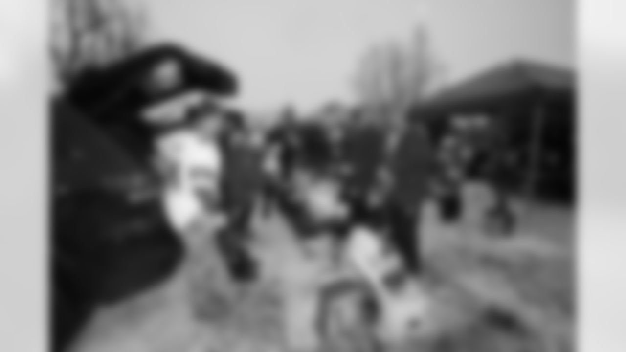 Buffalo Bills vs Cincinnati Bengals, Regular Season, December 07, 2025 at Highmark Stadium.