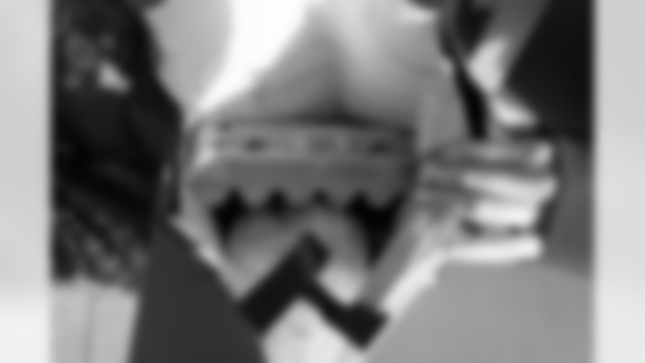 Free Mobile Food Markets, November 01, 2025 at #94 West Hertel Academy.