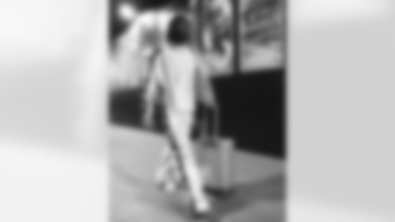 New England Patriots vs Buffalo Bills, Regular Season, December 14, 2025 at Gillette Stadium.