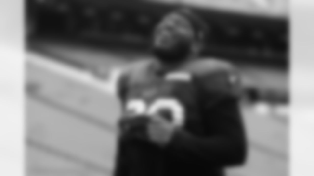 DeWayne Carter (90). Buffalo Bills Training Camp, August 21, 2025 at Buffalo Bills Training Facility.