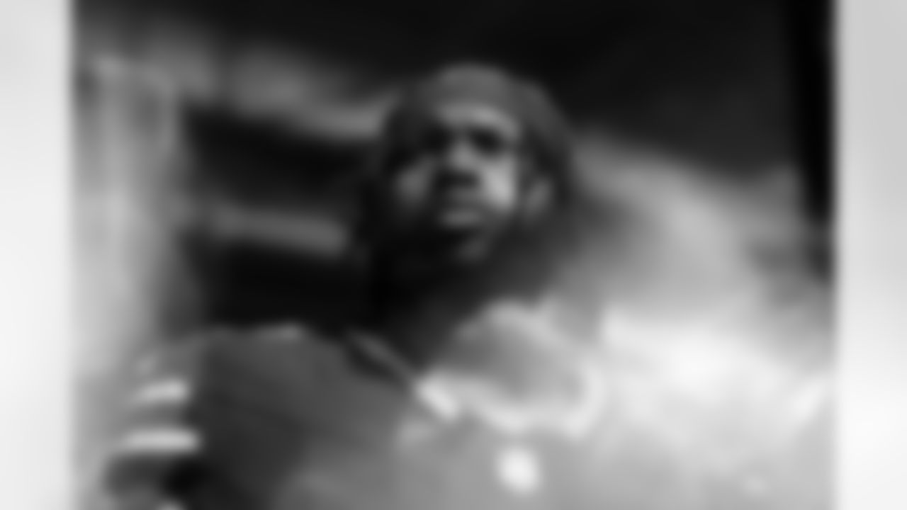 Sedrick Van Pran-Granger (62). Miami Dolphins vs Buffalo Bills, Regular Season, November 09, 2025 at Hard Rock Stadium.