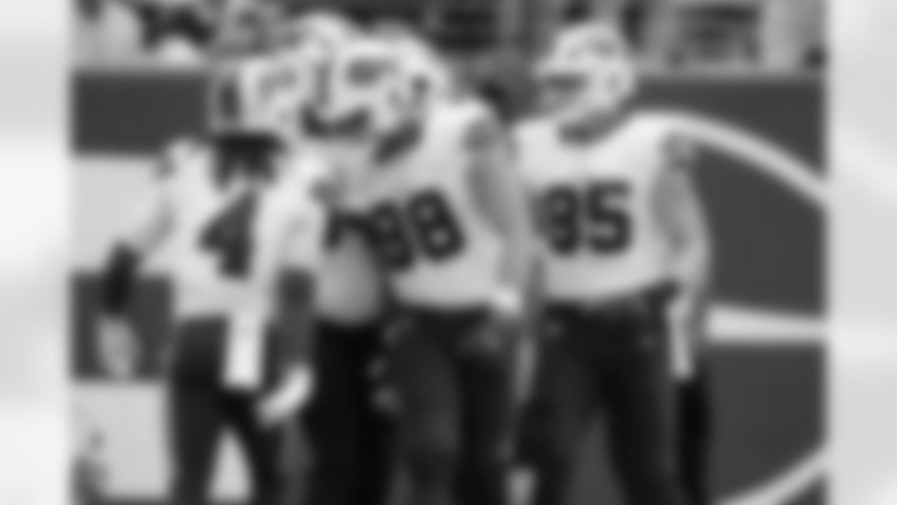 New York Jets vs Buffalo Bills, Regular Season, September 14, 2025 at Metlife Stadium.