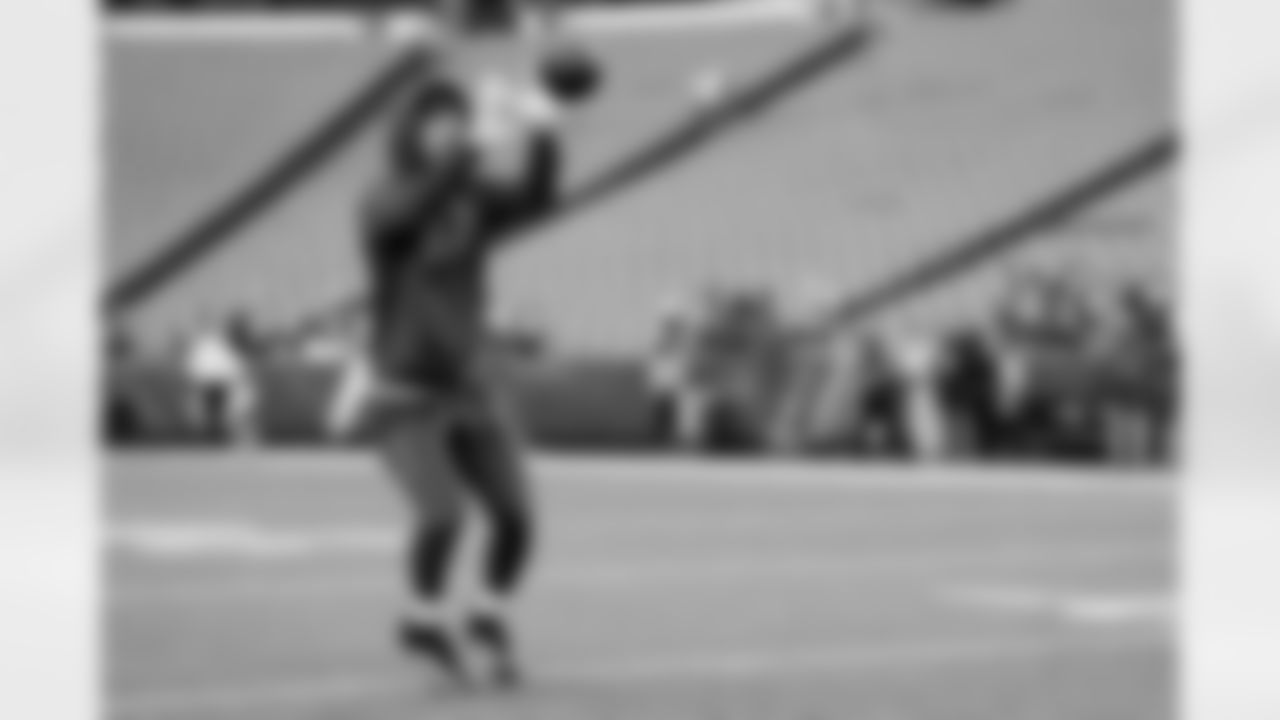 Buffalo Bills vs Tampa Bay Buccaneers, Regular Season, November 16, 2025 at Highmark Stadium.