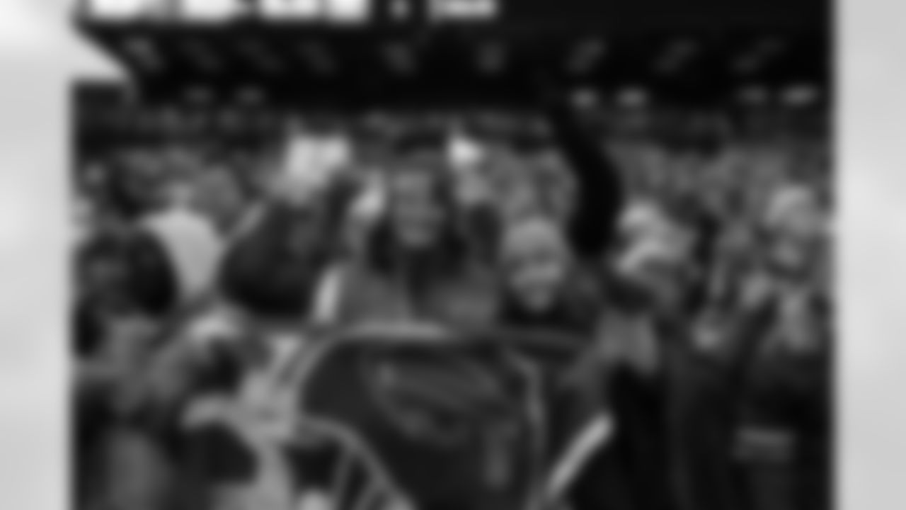 Buffalo Bills vs New England Patriots, Regular Season, December 31, 2023 at Highmark Stadium.