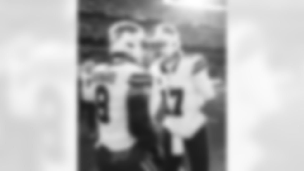 Cleveland Browns vs Buffalo Bills, Regular Season, December 21, 2025 at Huntington Bank Field.