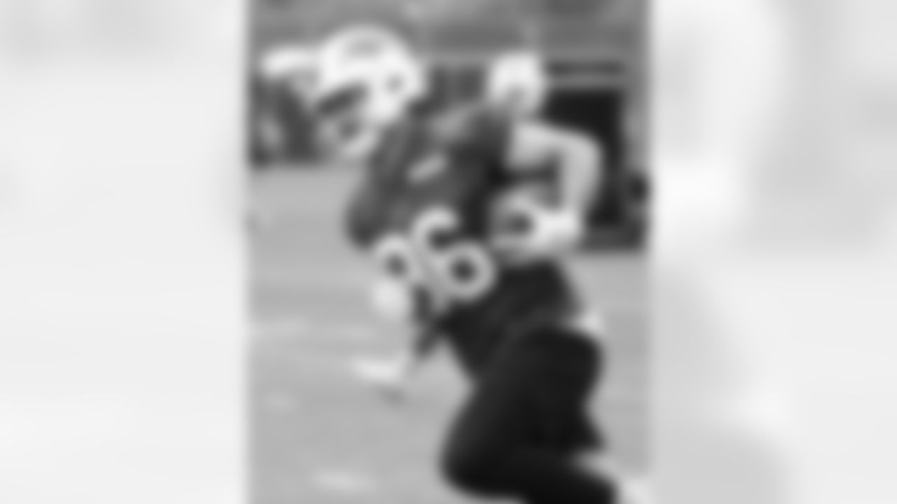 Dalton Kincaid (86). Buffalo Bills OTA workouts, May 27, 2025 at the Buffalo Bills Training Center.