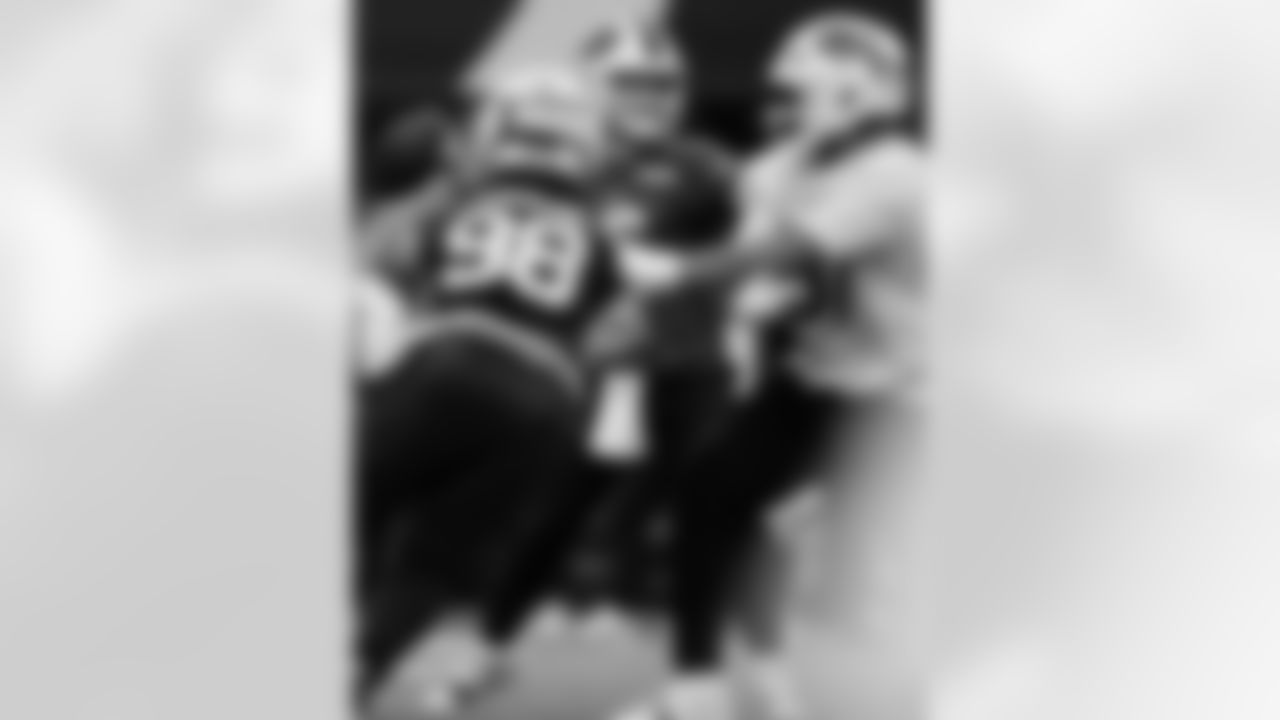 Shane Buechele (6). Buffalo Bills Week 15 Practice, December 12, 2025 at Buffalo Bills Training Center.