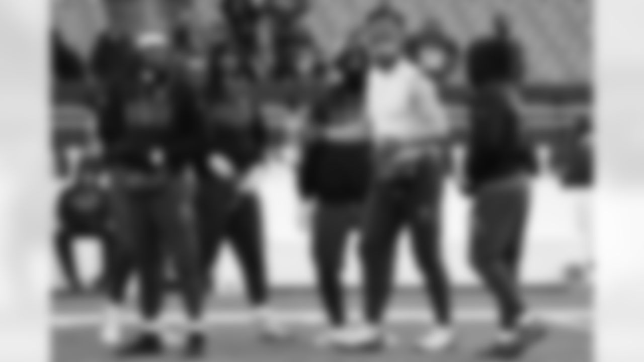 Cleveland Browns vs Buffalo Bills, Regular Season, December 21, 2025 at Huntington Bank Field.