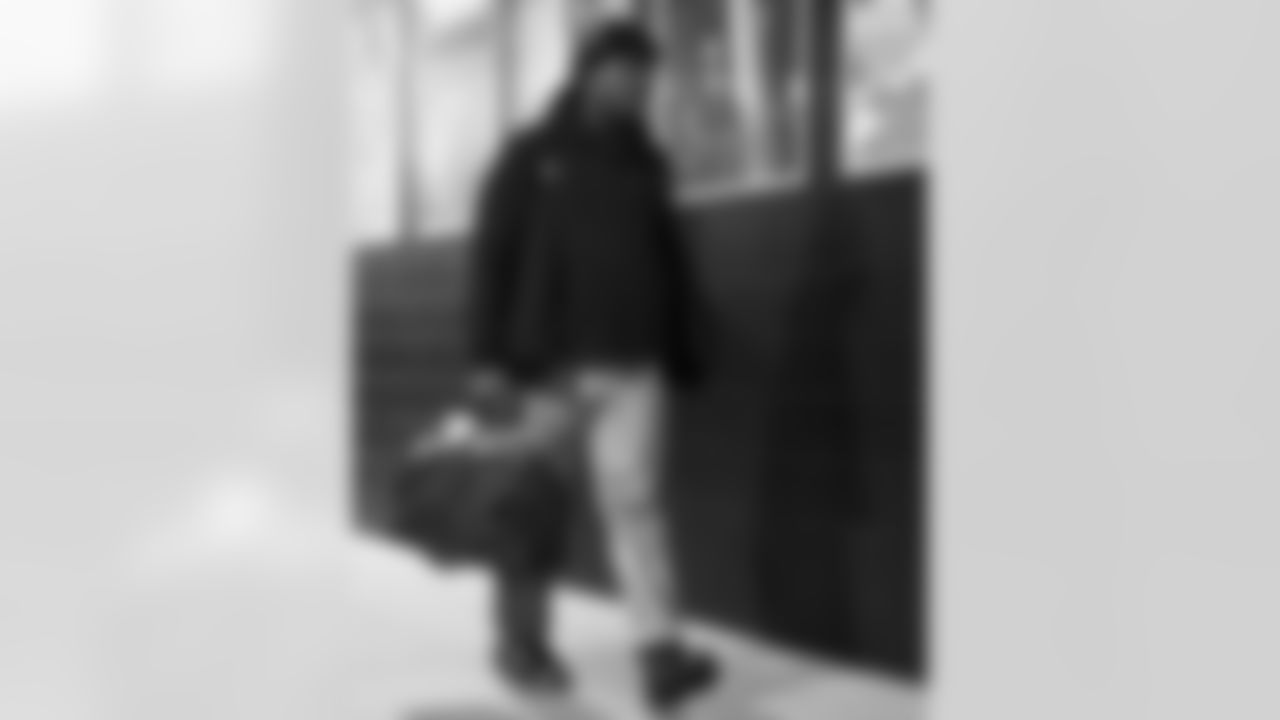 New England Patriots vs Buffalo Bills, Regular Season, December 14, 2025 at Gillette Stadium.