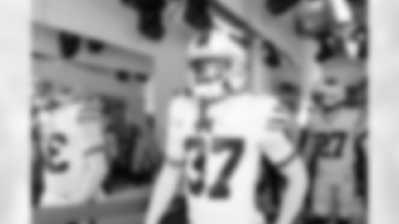 Buffalo Bills vs Tampa Bay Buccaneers, Regular Season, November 16, 2025 at Highmark Stadium.