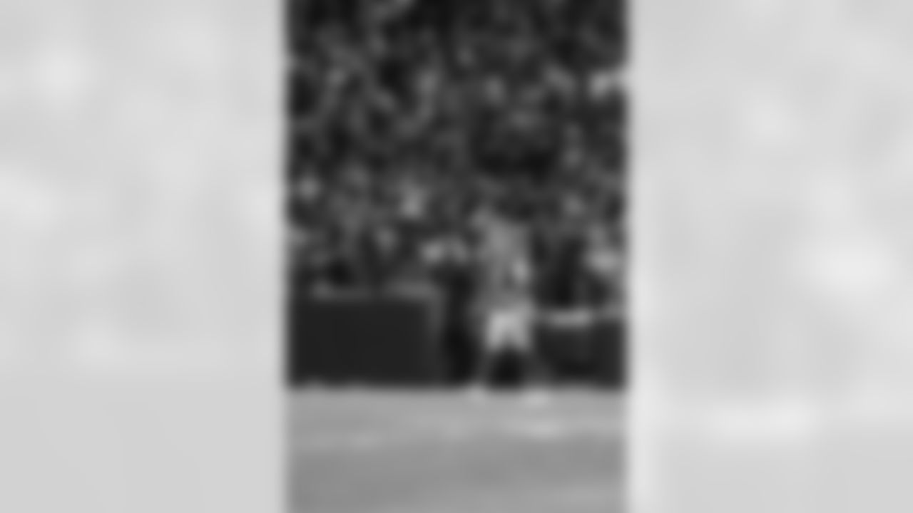 Buffalo Bills vs New York Jets, Regular Season, January 04, 2026 at Highmark Stadium.