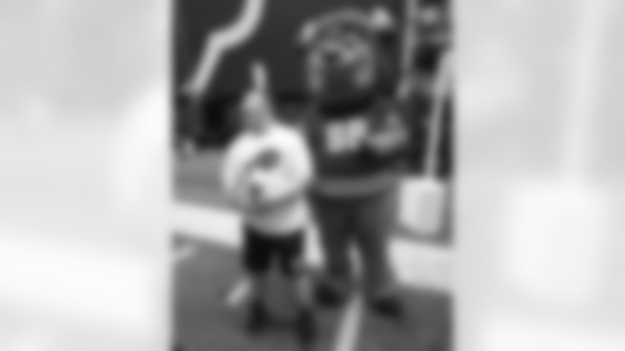 The Buffalo Bills partnered with Gatorade and Special Olympics New York to host the annual flag football clinic for local Unified athletes, November 11, 2025 at the Buffalo Bills Training Facility.