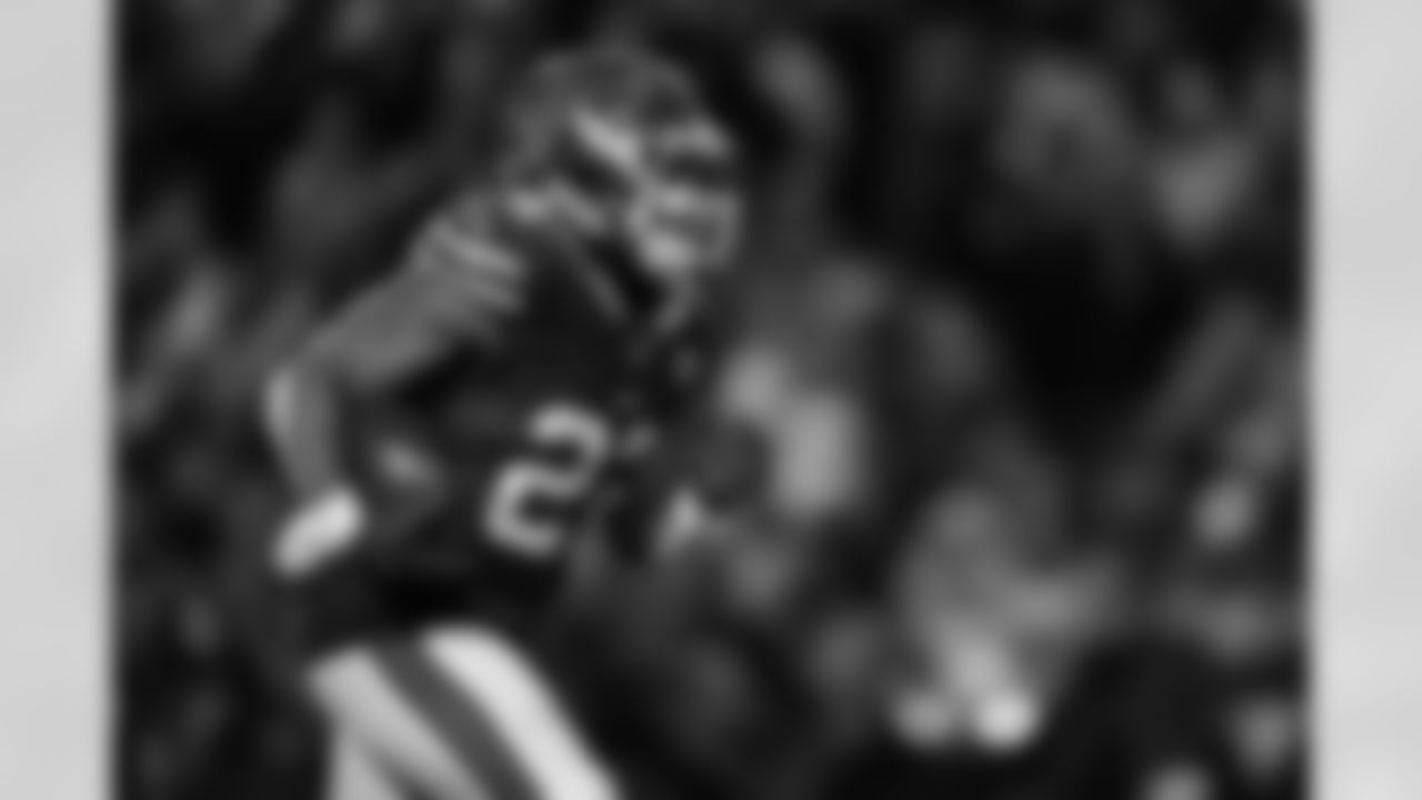 Buffalo Bills vs New York Jets, Regular Season, January 04, 2026 at Highmark Stadium.