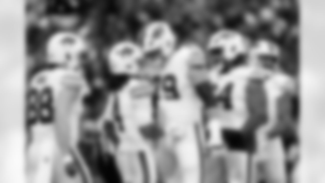 Buffalo Bills vs Tampa Bay Buccaneers, Regular Season, November 16, 2025 at Highmark Stadium.