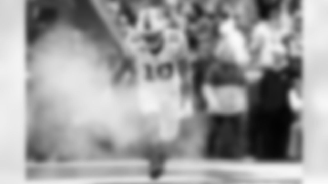 Buffalo Bills vs Tampa Bay Buccaneers, Regular Season, November 16, 2025 at Highmark Stadium.