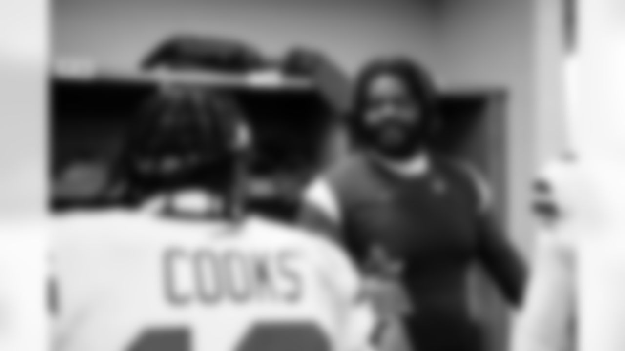 Pittsburgh Steelers vs Buffalo Bills, Regular Season, November 28, 2025 at Acrisure Stadium.