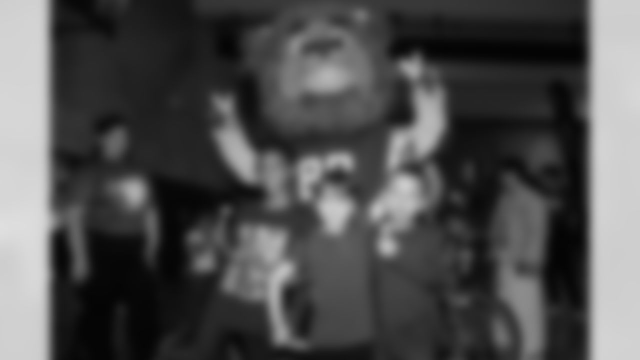 Huddle for Hunger Community Visit, October 16, 2025 at Arthur O. Eve, Buffalo Public School #61.