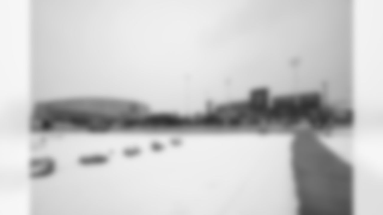 Buffalo Bills vs Cincinnati Bengals, Regular Season, December 05, 2025 at Highmark Stadium.