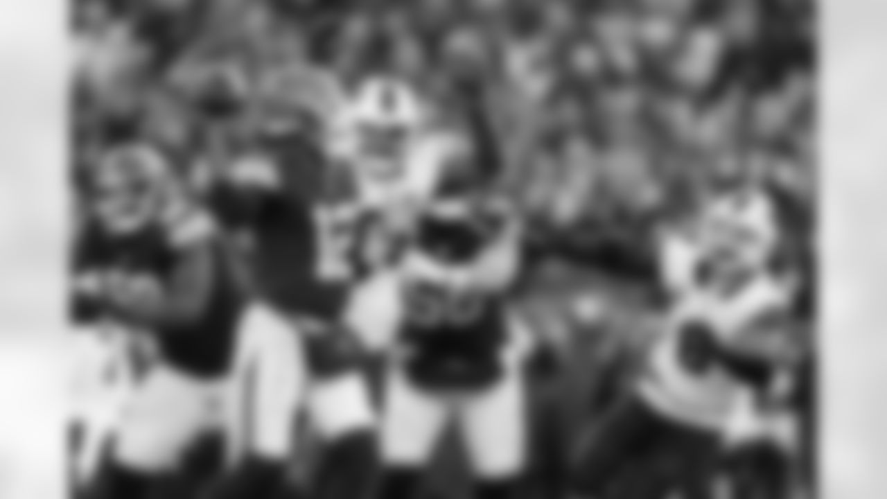 Cleveland Browns vs Buffalo Bills, Regular Season, December 21, 2025 at Huntington Bank Field.