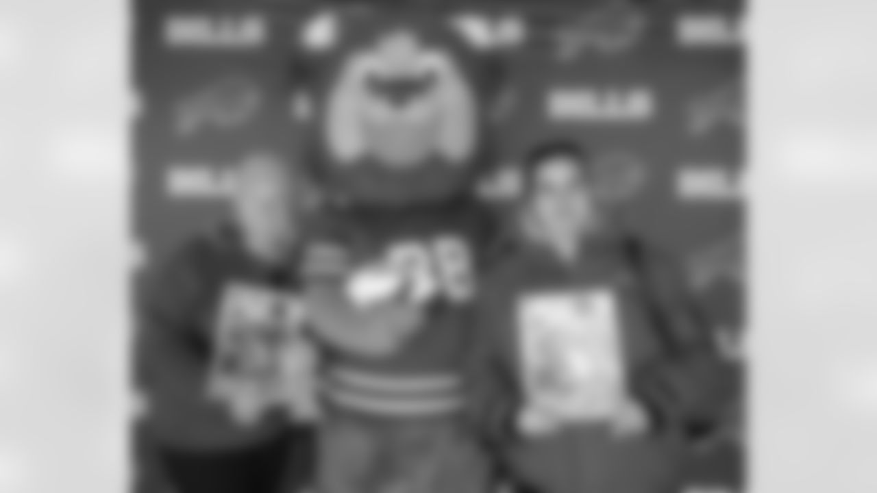 High School Football Metro Bowl Championship, November 19, 2025 at Varsity Stadium.