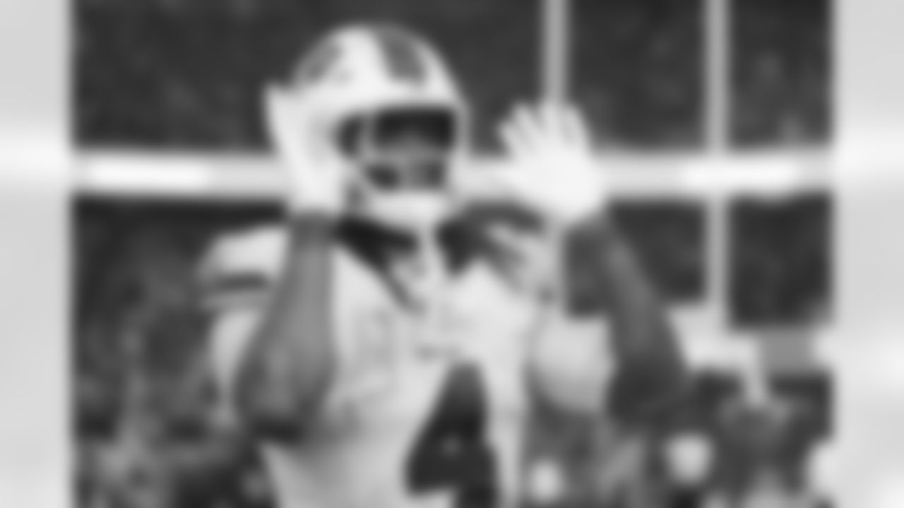 New England Patriots vs Buffalo Bills, Regular Season, December 14, 2025 at Gillette Stadium.