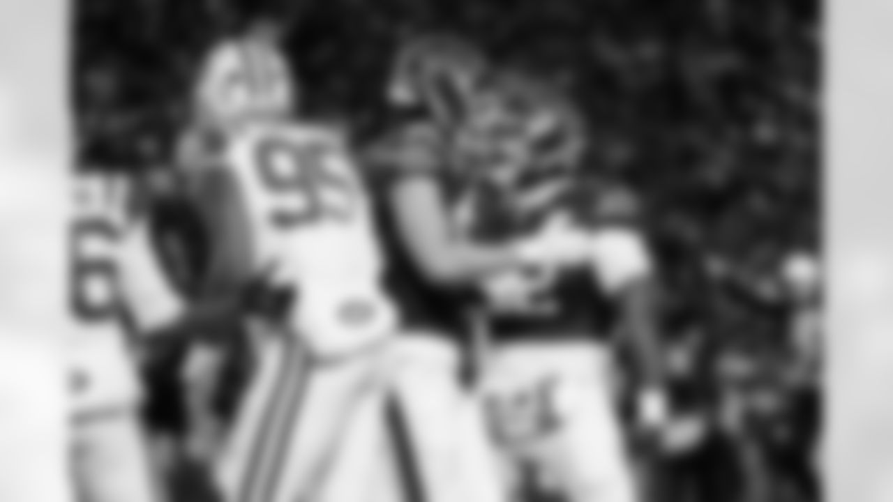 Buffalo Bills vs New York Jets, Regular Season, January 04, 2026 at Highmark Stadium.