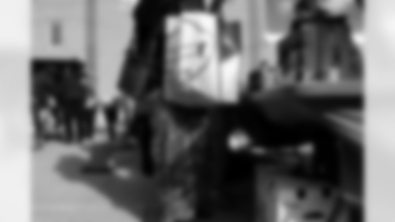 Free Mobile Food Markets, November 01, 2025 at #94 West Hertel Academy.