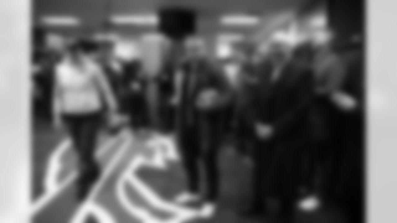 Buffalo Bills vs Tampa Bay Buccaneers, Regular Season, November 16, 2025 at Highmark Stadium.