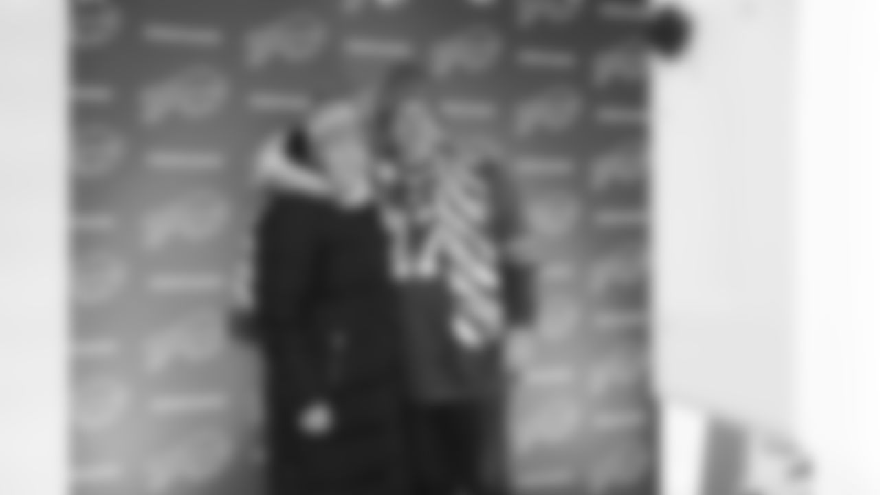 Buffalo Bills vs Cincinnati Bengals, Regular Season, December 07, 2025 at Highmark Stadium.