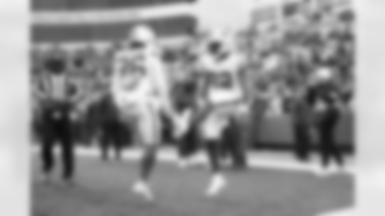 Buffalo Bills vs Tampa Bay Buccaneers, Regular Season, November 16, 2025 at Highmark Stadium.