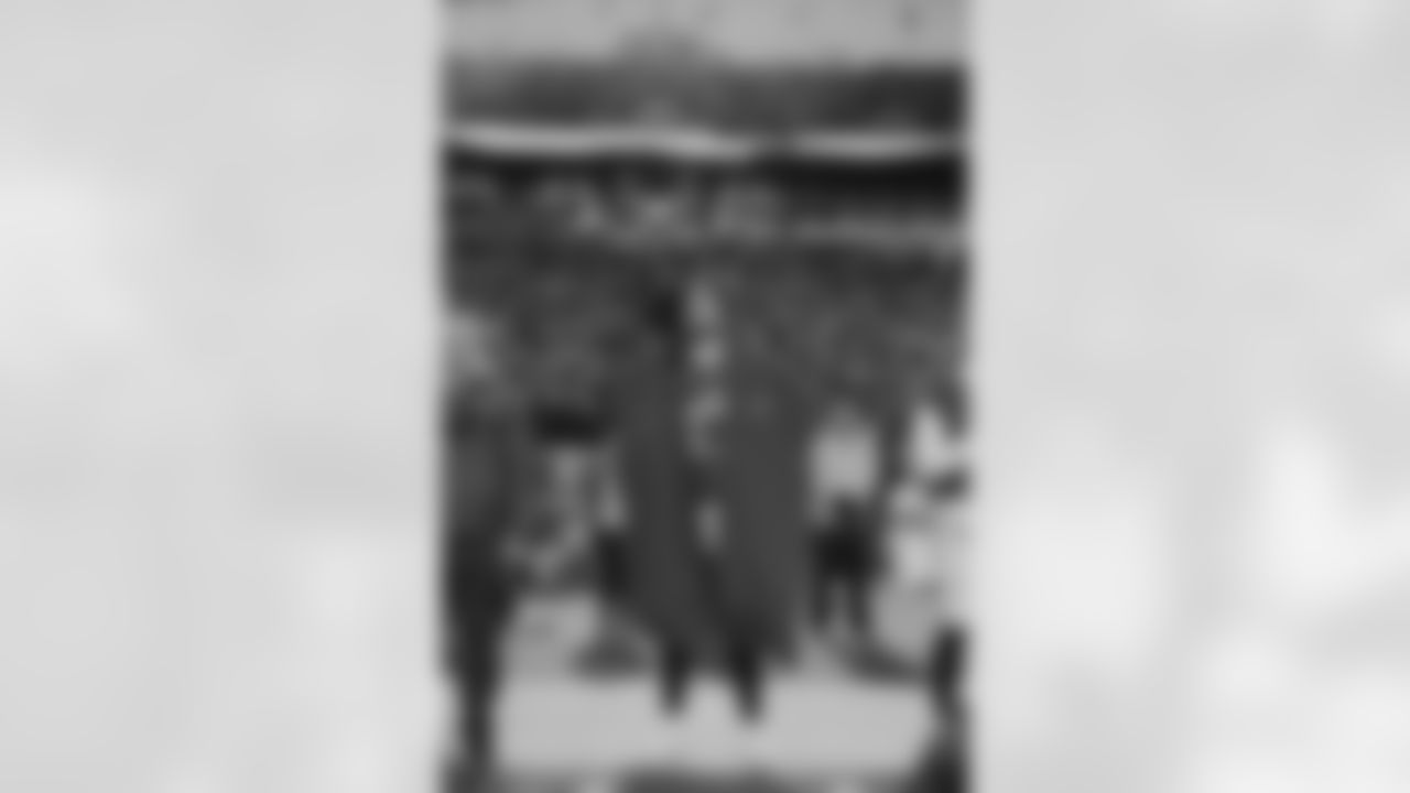 Buffalo Bills vs New York Jets, Regular Season, January 04, 2026 at Highmark Stadium.