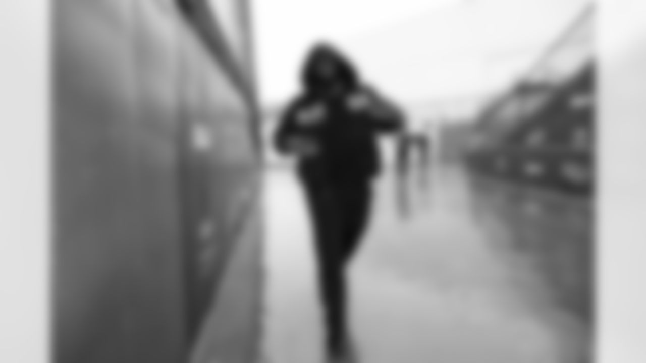 Buffalo Bills vs Philadelphia Eagles, Regular Season, December 28, 2025 at Highmark Stadium.