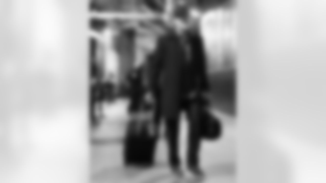 New England Patriots vs Buffalo Bills, Regular Season, December 14, 2025 at Gillette Stadium.