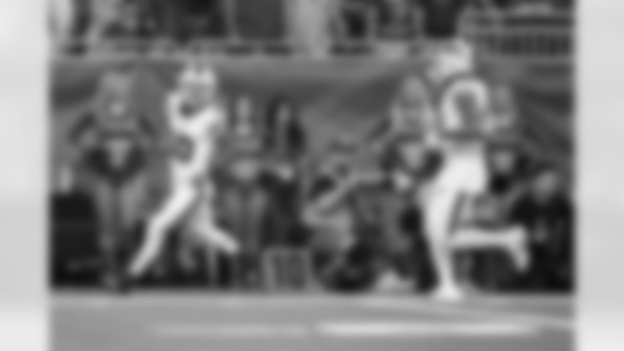 Houston Texans vs Buffalo Bills, Regular Season, November 20, 2025 at NRG Stadium.