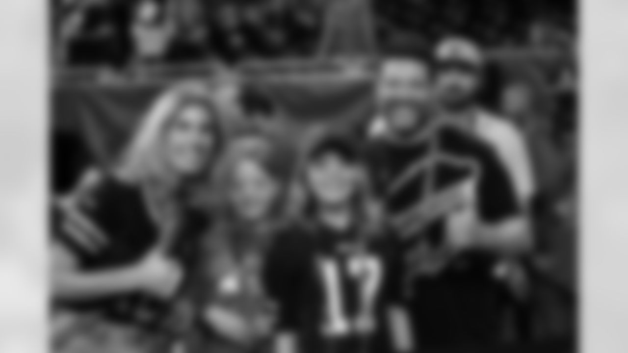 Houston Texans vs Buffalo Bills, Regular Season, November 20, 2025 at NRG Stadium.